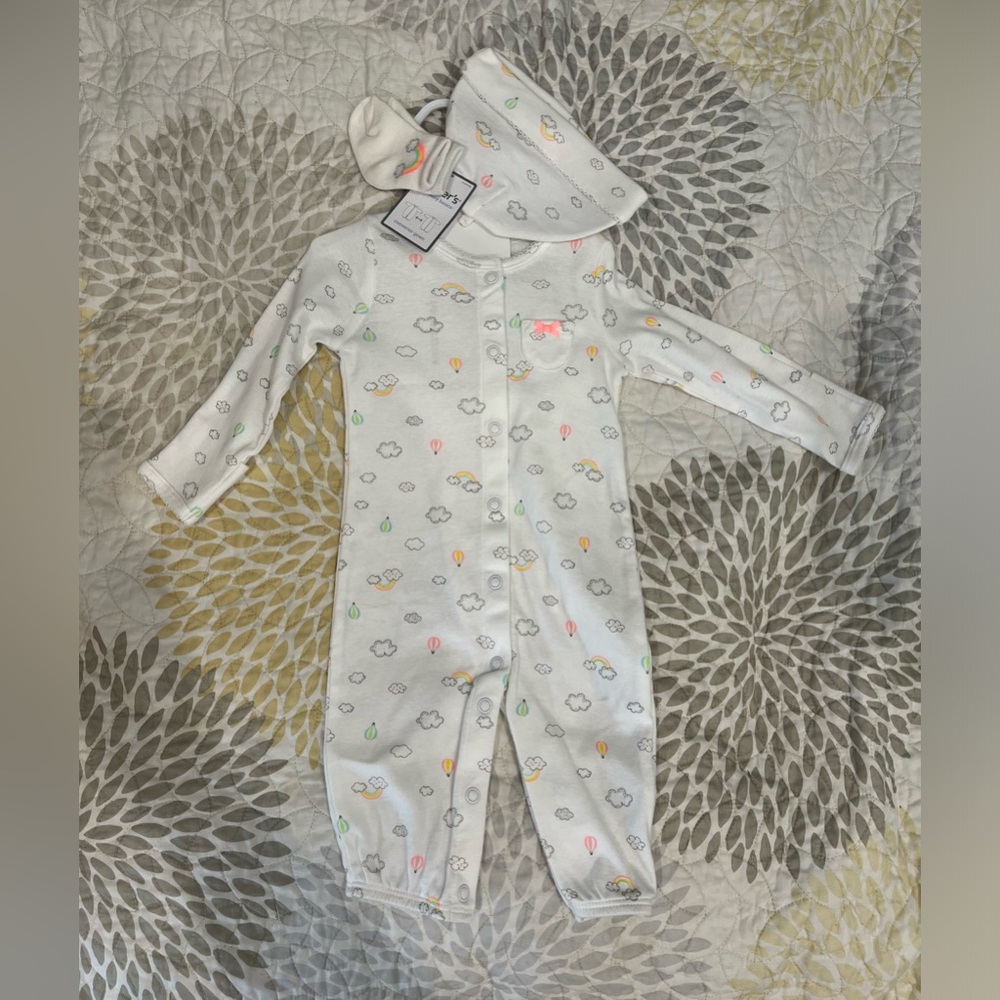 Carter’s 3 months converter gown with socks and hat